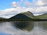 Blick über den Hartevatnet zum Hovdenuten