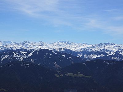 Der Ausblick nach Süden zur Reichenspitze