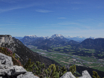 Der Ausblick auf das Inntal kurz vor dem Gipfel