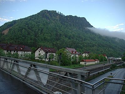 Blick vom Bahnhof zur Kanzel