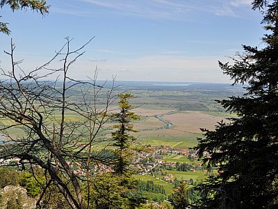 Die Loisach schlängelt sich nach Norden 