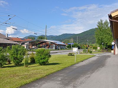...bis wir auf der Hauptstraße den Bahnhof Kochel erreicht haben.