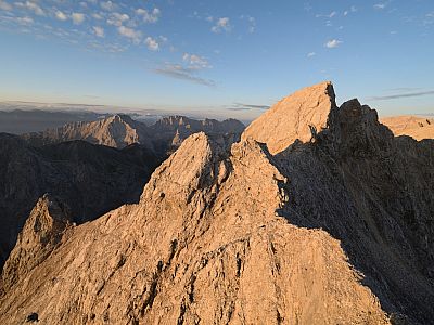 Der Blick zurück zur Äußeren Höllentalspitze