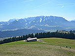 Blick über die Staudinger Alm zum Kaisergebirge, ...