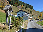 Am Gasthaus Schöne Aussicht in Feistenau...