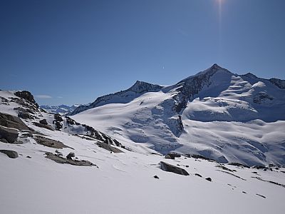Der Klein- und Großvenediger prägt das Panorama im Südosten