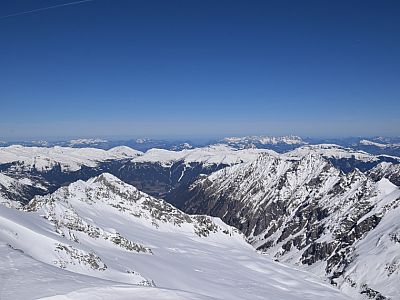 Nach Norden reicht der Blick bis ins Salzachtal