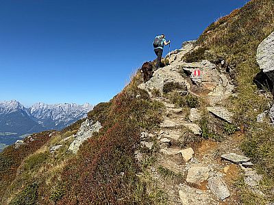 ...queren wir links vorbei