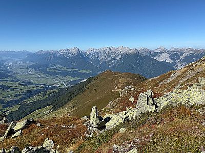 Wir genießen den wunderschönen Ausblick aufs Karwendel