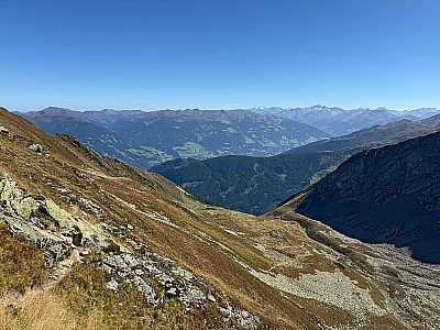 Mit Blick zu den Kitzbüheler und Zillertaler Alpen...