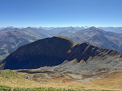 Blick hinüber zum Kuhmesser, unserem ersten Gipfel