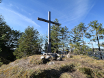 Das Gipfelkreuz des Kienbergs bei Pfronten