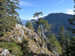 Immer wieder verweilen wir, um die Aussicht zu genießen