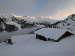 ... auf die Hütten der Maschentalalm zu