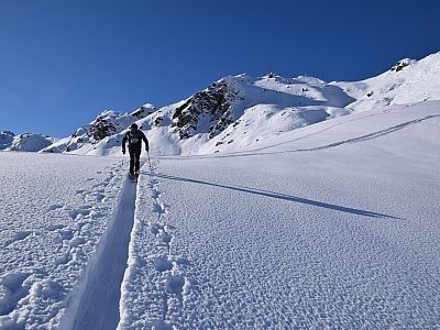 Rechts ist bereits der Gipfel des Kleinen Gilfert zu erkennen