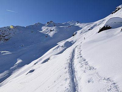 Südlich des Pfaffenbichl steigen wir gemächlich auf