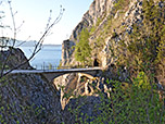 ...zur Brücke bei den Tunneln
