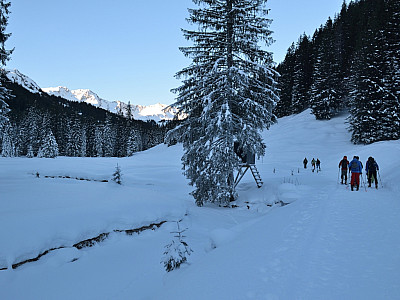 Flach führt uns der Weg weiter nach Westen