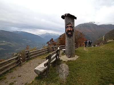 Ein bärtiger Mann ...
