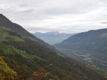 Der Ausblick über den Sonnenberg Richtung Meran