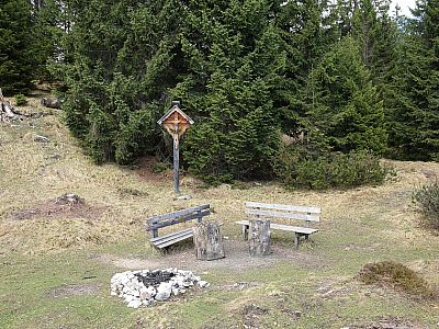 Der kleine Rastplatz am Gipfel des Königsstands
