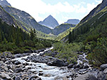 Angerlebach, im Hintergrund die Dremelspitze