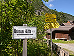 Wir halten uns Richtung Hanauer Hütte...