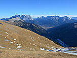 ...mit Blick auf die Zugspitze und die Mieminger Kette