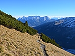 Der Weg uns zuerst direkt auf die Zugspitze zu...