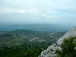 Auch nach Süden wird nun der Blick ins kroatische Hinterland frei