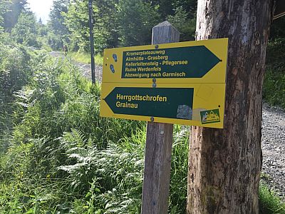 ... und folgen schließlich dem Kramerplateauweg weiter zur Almhütte