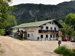 ...und erreichen wenig später den Gasthof Ferchensee.