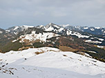 Immer wieder der Blick zum Spitzstein, rechts hinten zeigt sich der Geigelstein