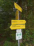 Wir biegen links in den Querweg ein...