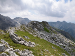 Über den Grat wandern wir weiter nach Osten zur Gumpenkarspitze
