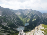 Tief unter uns die Soiernseen