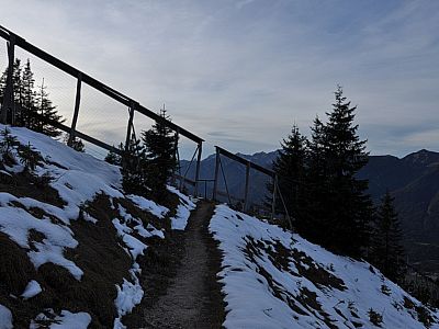 Nachdem wir einen Durchlass passiert haben, ...