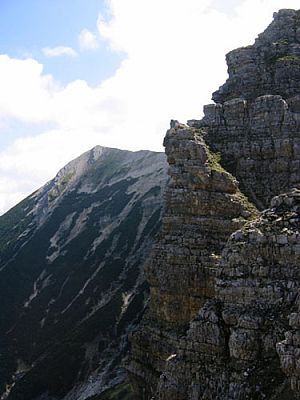 Blick zum Nebengipfel, dem Kreuzspitzl