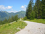 ...halten steuern wir die Bergstation des Krinnenalplifts an