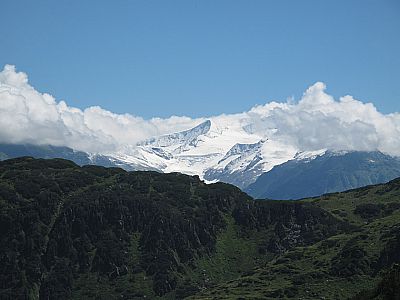 Kleinvenediger, der große versteckt sich in den Wolken