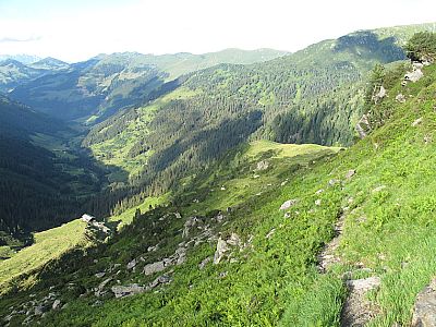 In einer langen Hangquerung...
