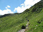 ...wandern wir in einer langen Querung