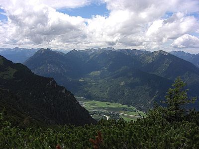 Blick auf die Ammergauer Alpen