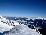 Der Ausblick nach Nordosten ins Zillertal