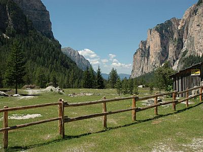 Am Ausgangspunkt in Pederü