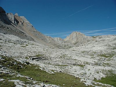 Hinten die Conturinesspitze