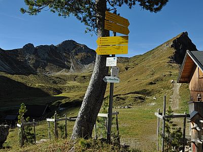 Der Wegweiser zum Klettersteig