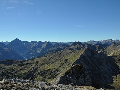 Blick nach Westen auf die Steinkarspitze, unserem nächsten Ziel