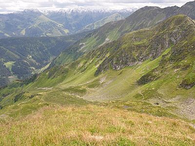 Blick auf den Abstiegsweg