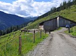 Vorbei an der Hönigkaseralm